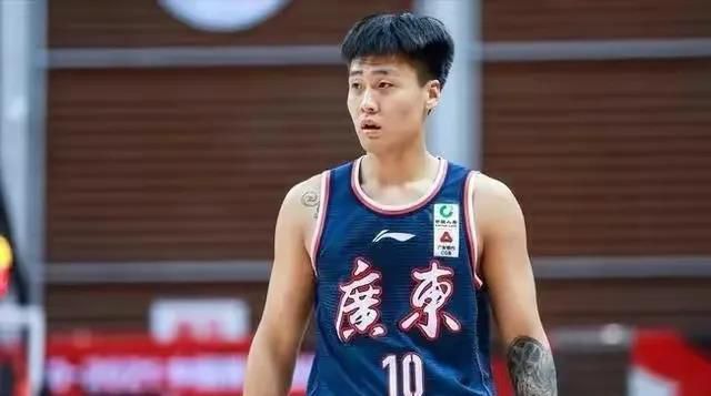 砍分盛宴!布里奇斯20投12中 砍下42分5板3助3帽 NBA常规赛篮网129-101战胜魔术。